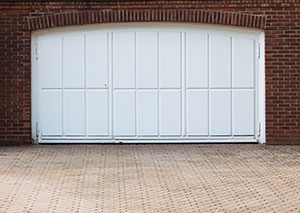 Automatic Garage Door And Remotes